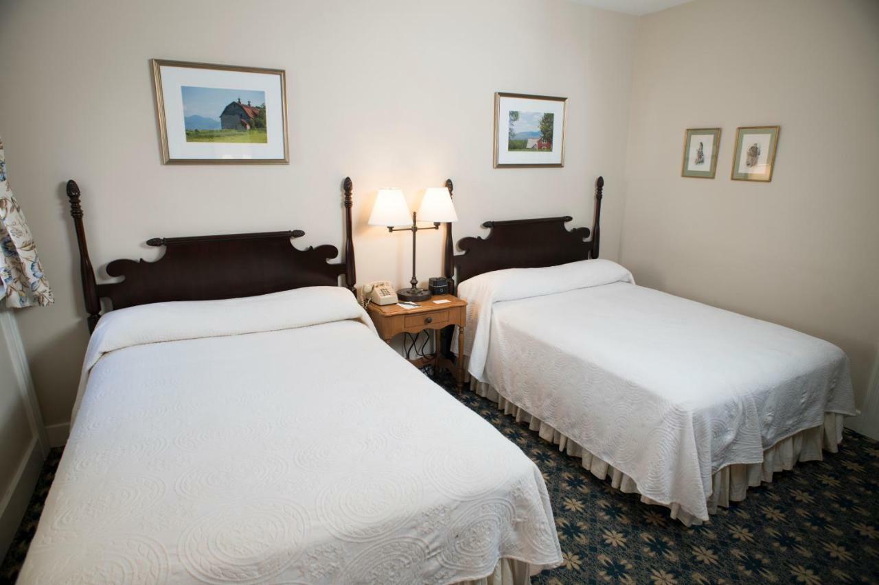 Middlebury Inn Екстер'єр фото