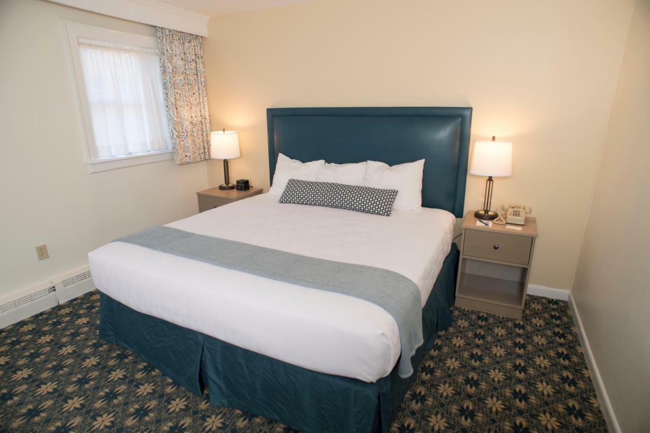 Middlebury Inn Екстер'єр фото