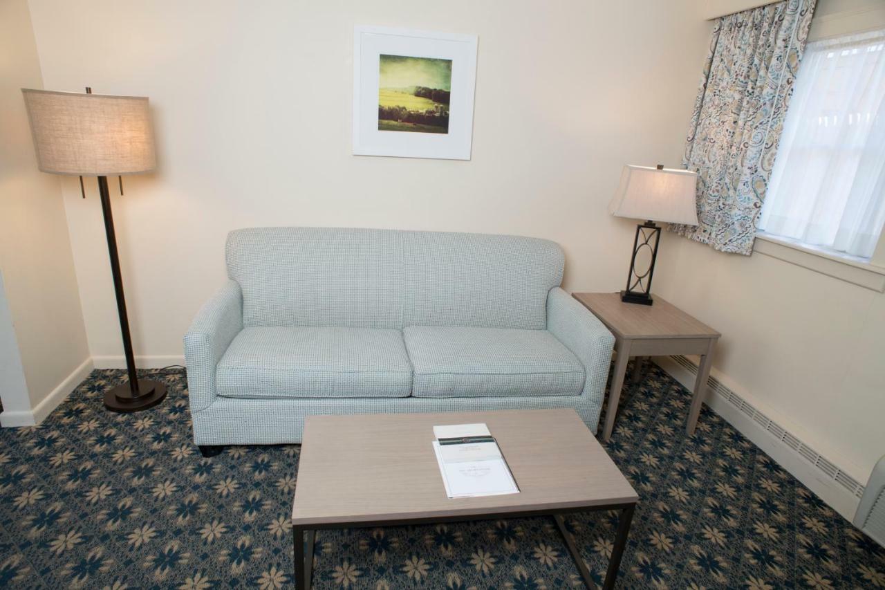 Middlebury Inn Екстер'єр фото