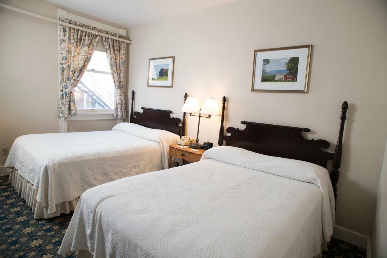 Middlebury Inn Екстер'єр фото