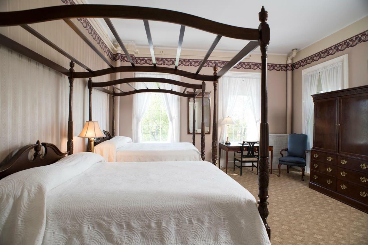 Middlebury Inn Екстер'єр фото